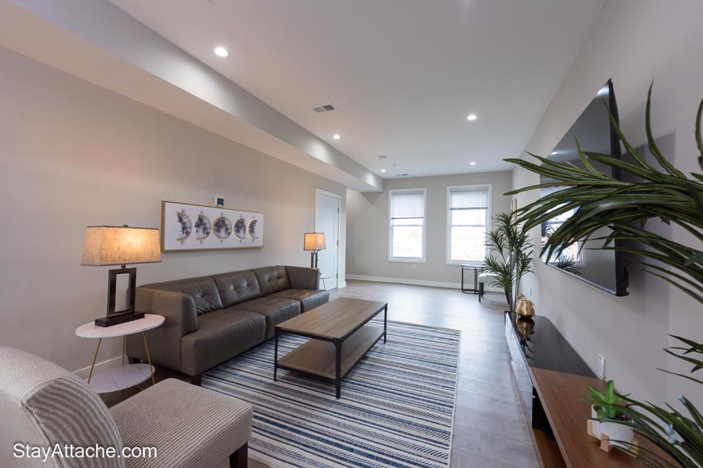 Lux 3br In Dc With Rooftop Apartment *